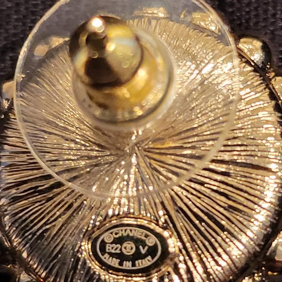 SOLD - NEW Chanel Drop Gold Crystal Pearl Large CC Drop Earrings (B22V) - Picture 13 of 13